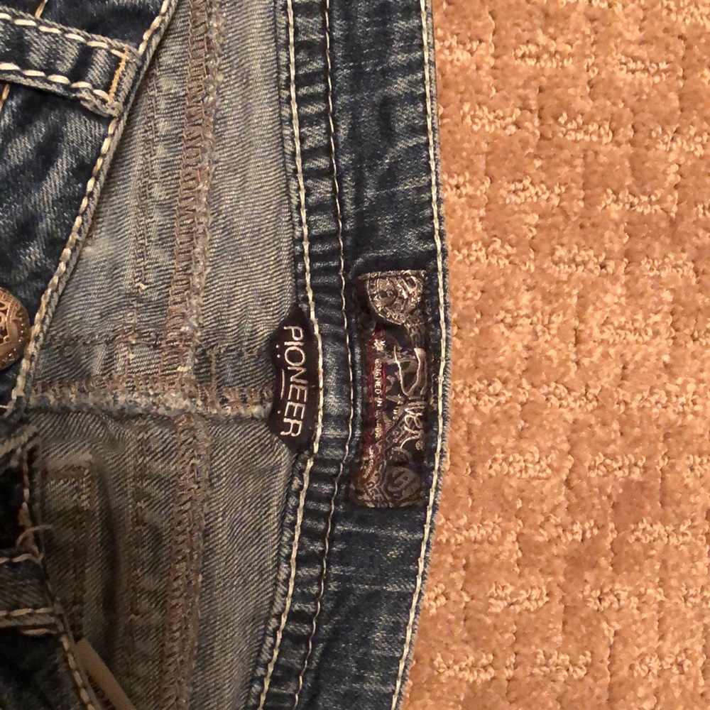 Jeans - Picture 4 of 5